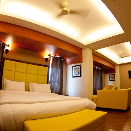 Paramount Tower Calicut Exterior foto